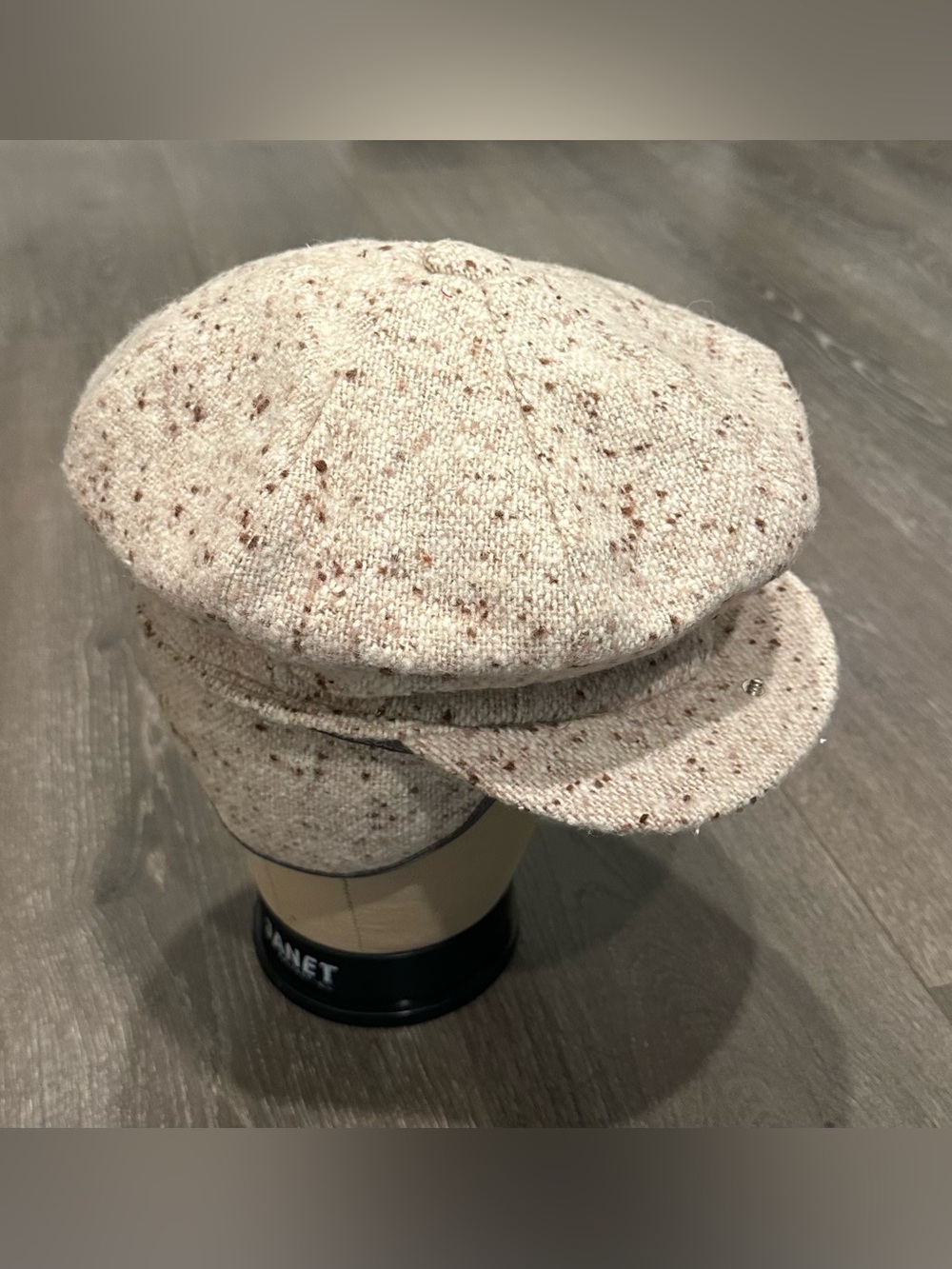 Vintage Eddie Bauer Cream Speckled Newsboy Cap Size Large